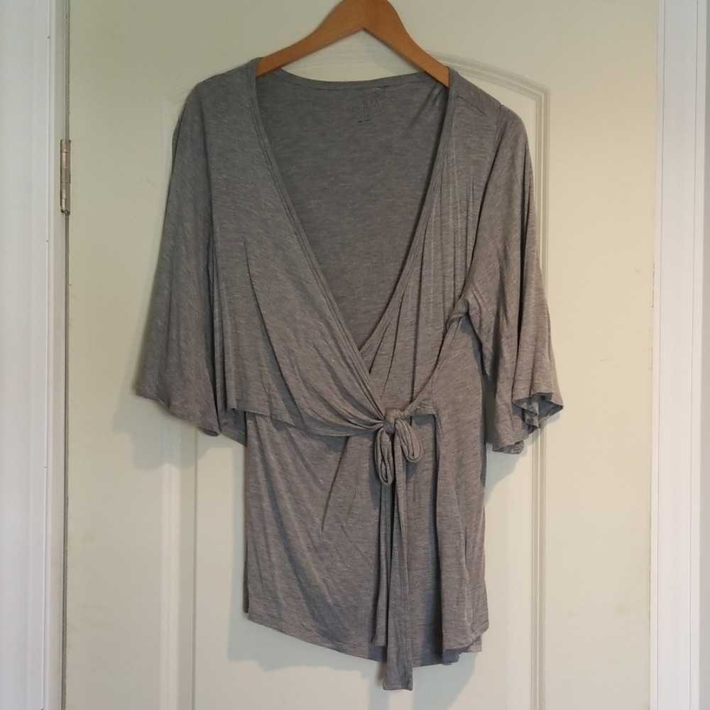 Women's size Medium nursing maternity top